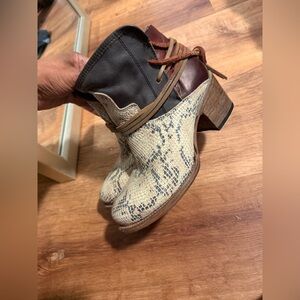 Freebird by Steven Casey 7 Black and Cream Snakeskin Ankle Boots